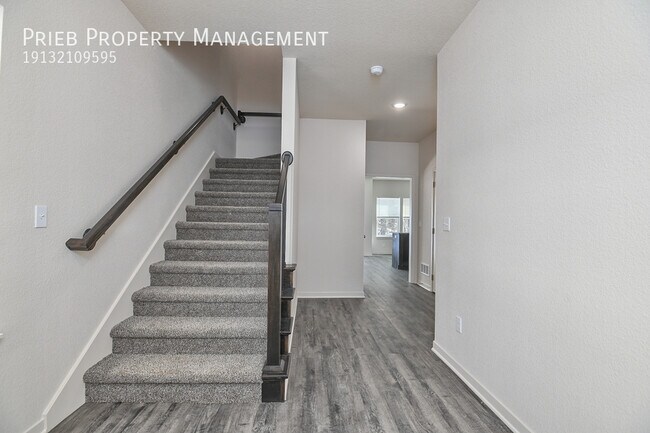 Building Photo - 3241 N 103rd Pl