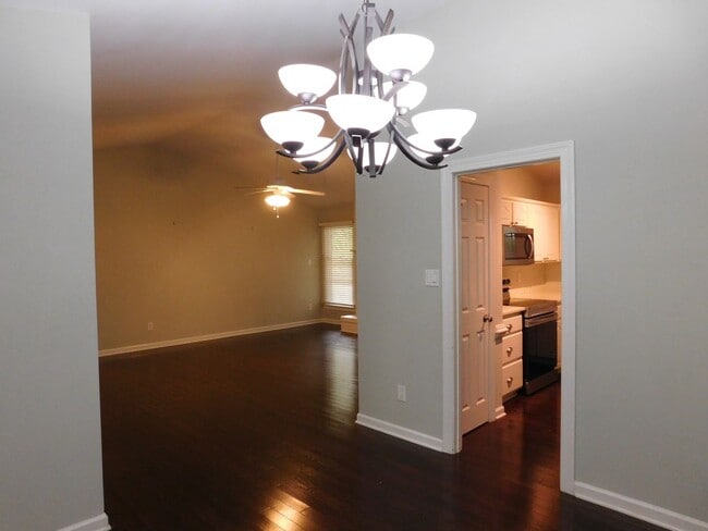 Building Photo - 278 Gatewood Dr