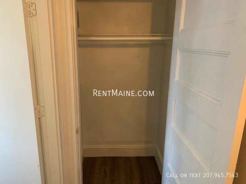 Building Photo - 97 Center St