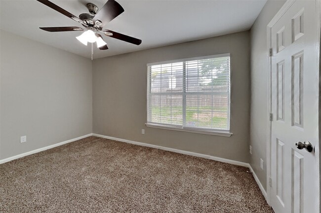 Building Photo - 17902 Western Pass Ln