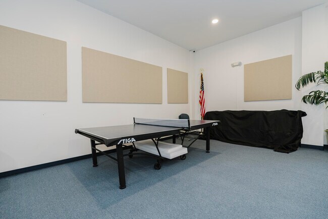 Building Photo - 2800 N Flagler Dr