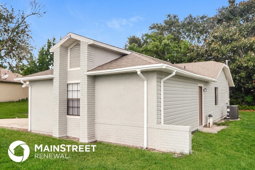 Building Photo - 2394 Belen Dr