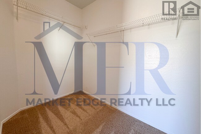 Building Photo - 3Bed/2Bath Home at Cotton Ln/Greenway Rd! $399 MOVE-IN SPECIAL! Ready for Immediate Move-In!