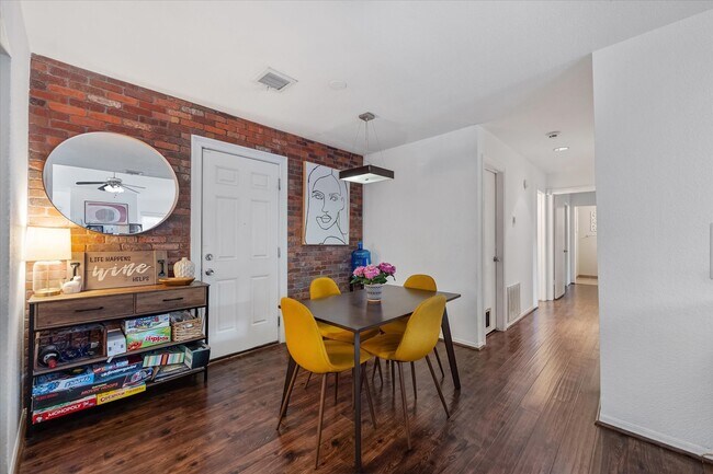 Building Photo - 1201 Bering Dr