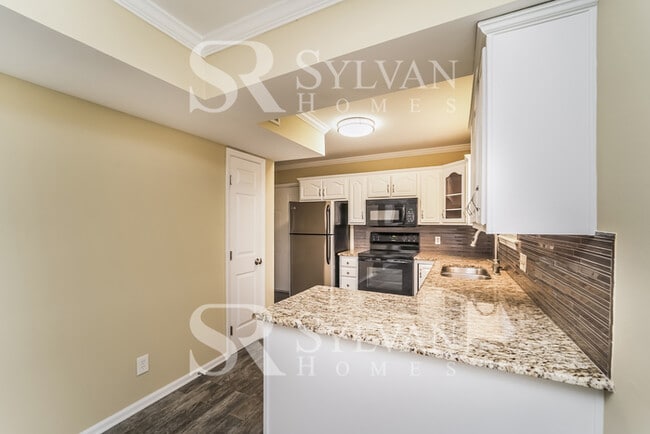 Building Photo - 8919 Vicksburg Rd