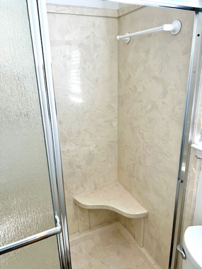 Building Photo - Corner lot in Huntleigh Woods