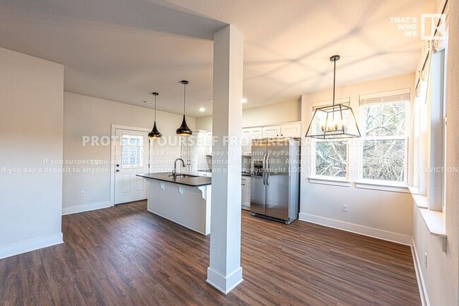 Building Photo - 1003 Lamarie Heights, Fayetteville AR 72704
