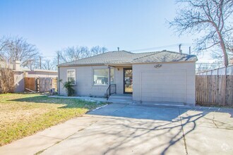 Building Photo - Charming 3 bedroom