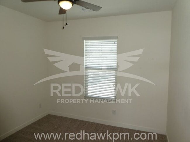 Building Photo - Gorgeous, Modern Three Bedroom, Two Bathro...