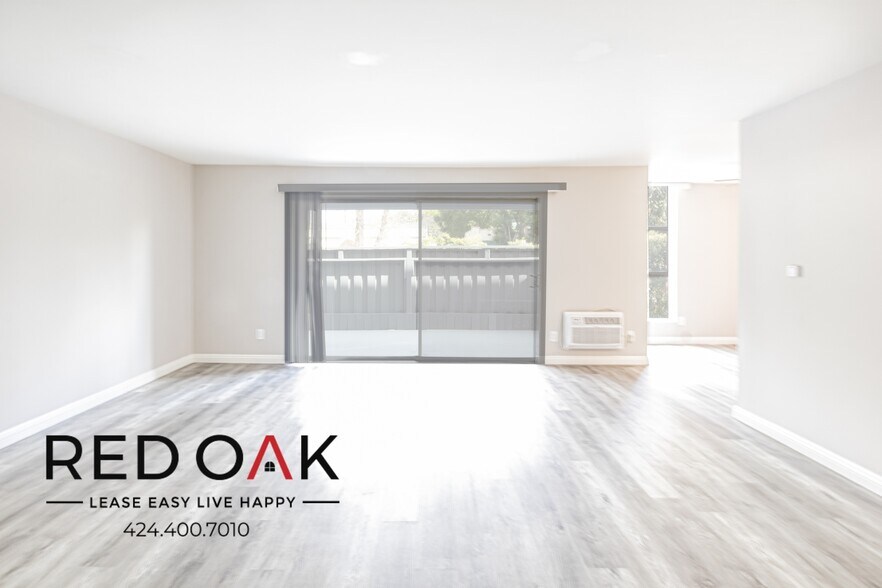 Building Photo - 4433 Colbath Ave