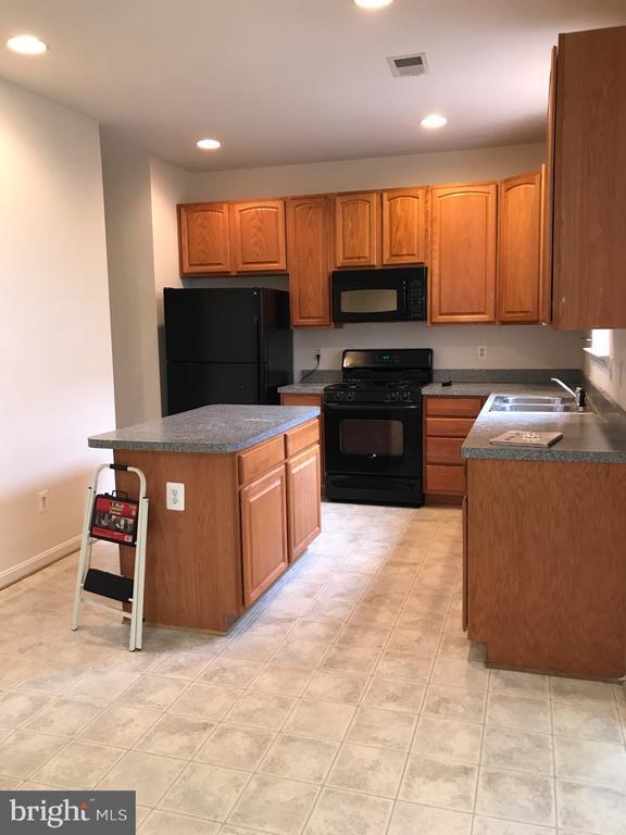 Building Photo - 12039 Kemps Landing Cir