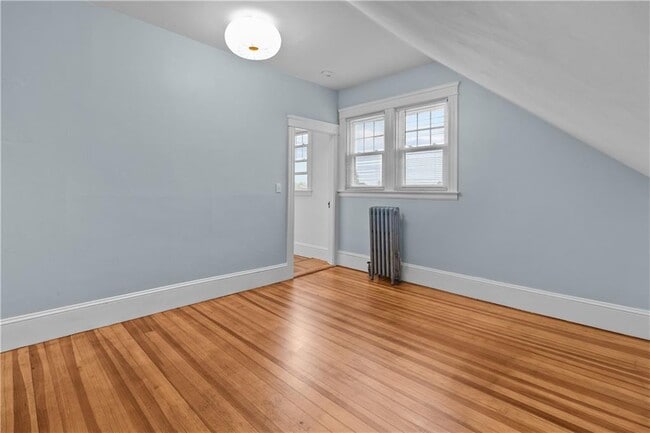 Building Photo - 334 Jastram St
