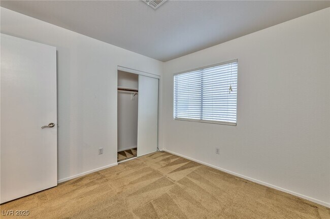Building Photo - 1417 Walstone Rd