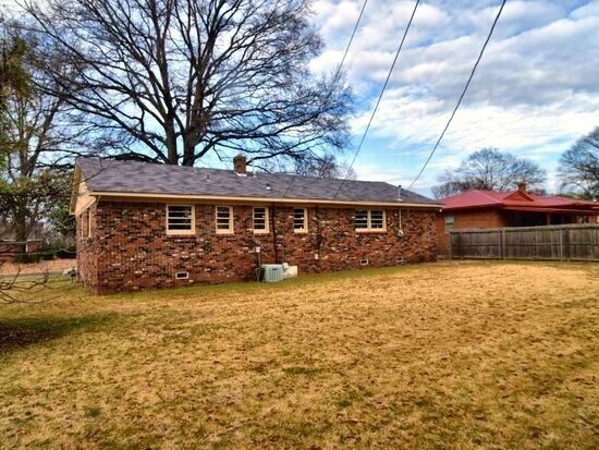 Building Photo - 3987 Chippewa Rd