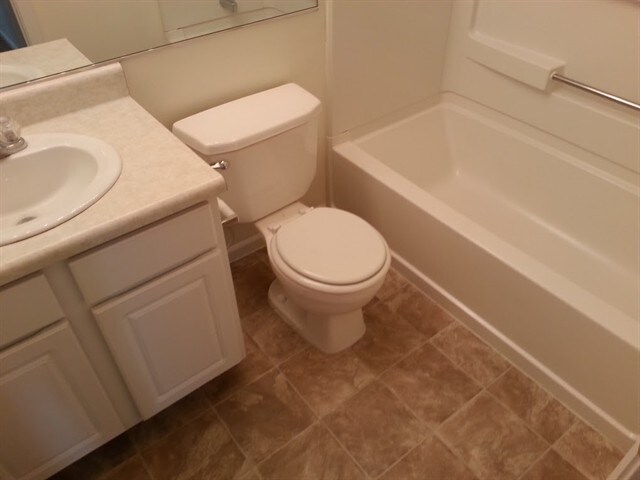 Building Photo - 528 Dry Creek Circle