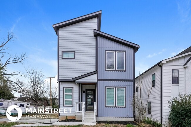 Building Photo - 2142 Oakland St