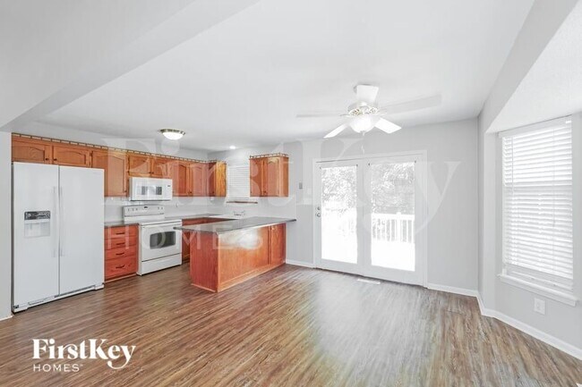 Building Photo - 2035 NE Cookson Ct