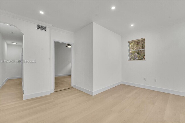 Building Photo - 1027 Pennsylvania Ave