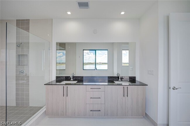 Building Photo - 4775 Quercia Dr