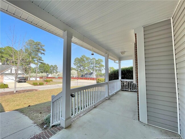 Building Photo - 11 Richmond Park Dr