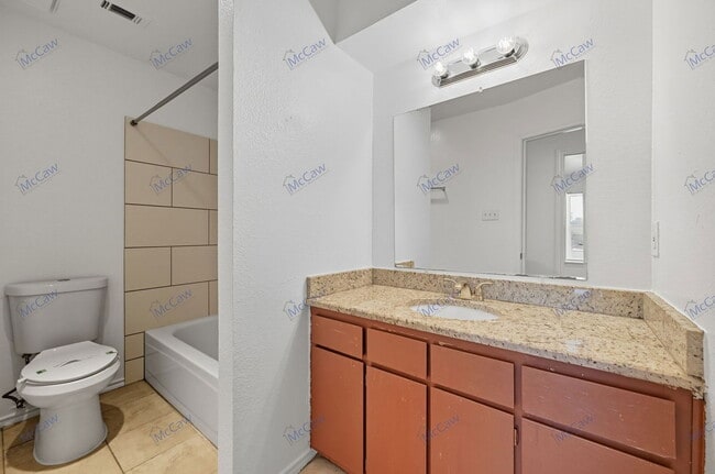 Building Photo - 3407 Republic Dr