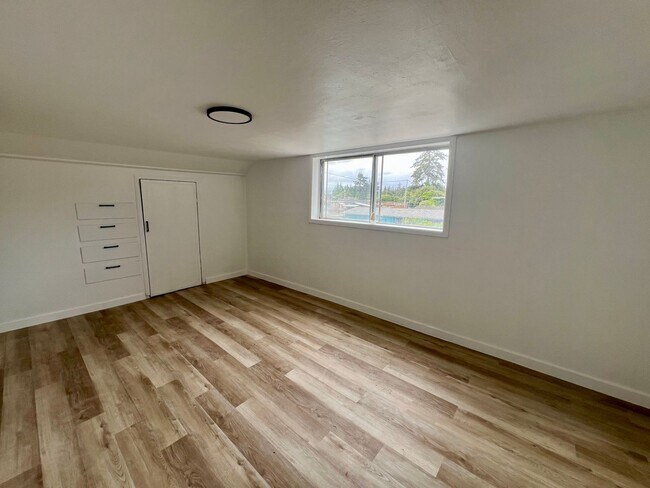 Building Photo - Spacious 4 Bed, 2 Bath Home for Rent in North Bend