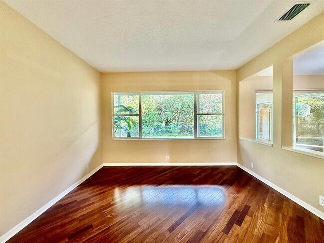 Building Photo - 12905 Darby Ridge Dr