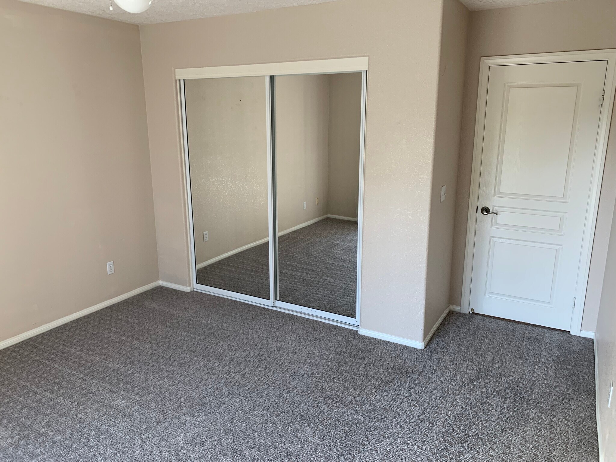 Building Photo - 13960 Driftwood Dr