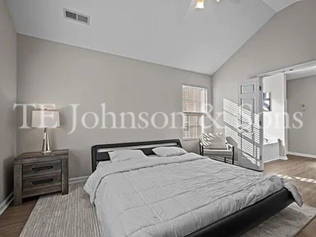 Building Photo - Wonderful location waiting for you