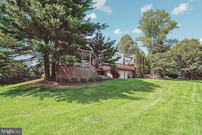 Building Photo - 9140 Goshen Valley Dr