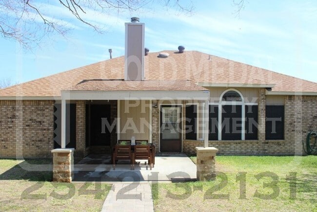 Building Photo - 602 Arapaho Dr