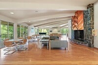 Building Photo - "Chic 1-Bedroom San Mateo Retreat with Mod...