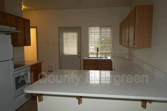 Building Photo - 3110 S 43rd St