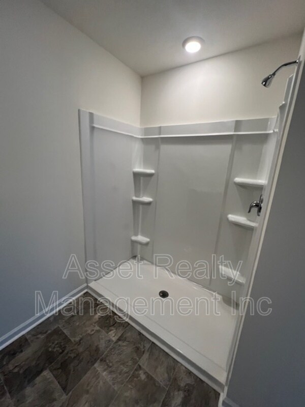 Building Photo - 3031 Nicole Cir