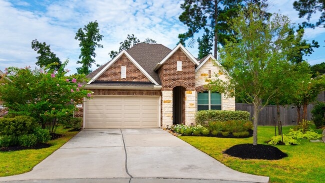 Building Photo - 323 Fanpalm Ct