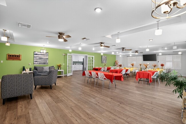 Building Photo - 1208 Lee St