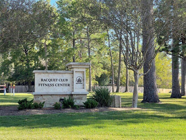 Building Photo - 12900 Walden Rd