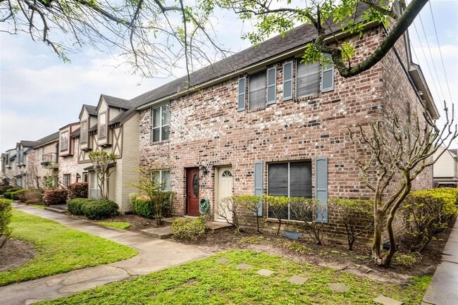 Building Photo - 14711 Barryknoll Ln