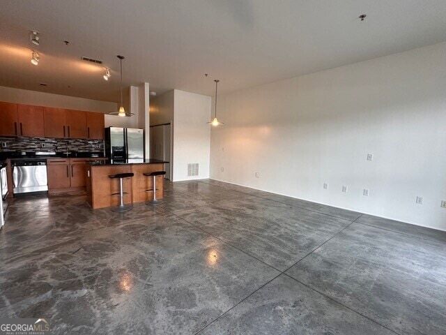 Building Photo - 560 Dutch Valley Rd NE