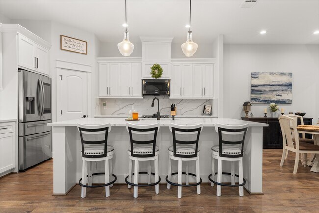 Building Photo - 3559 Pebble Beach Blvd