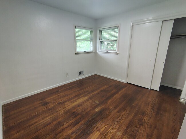 Building Photo - 3412 Harney Ct