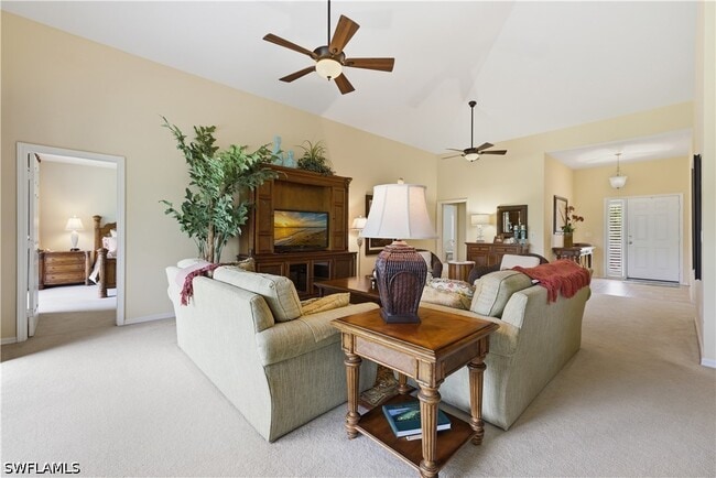 Building Photo - 27038 Oakwood Lake Dr