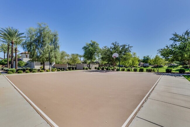 Building Photo - 860 S Adam Way