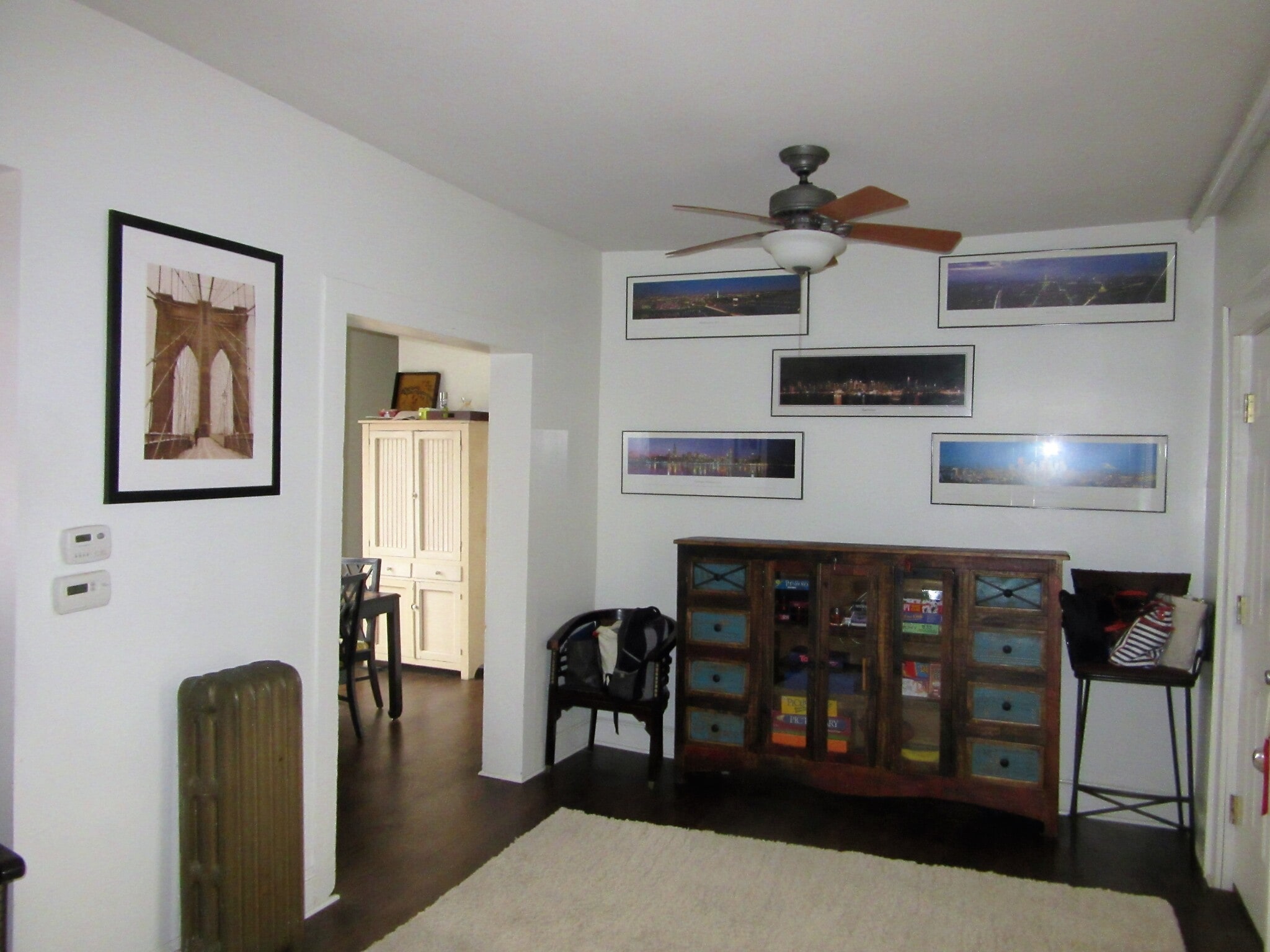 family room (rear parlor) - 704 N Randolph St