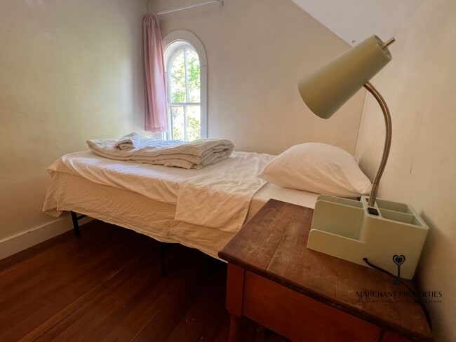 Building Photo - 95 Upland Rd