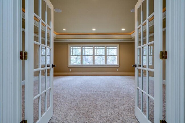 Building Photo - 6213 Arnall Ct