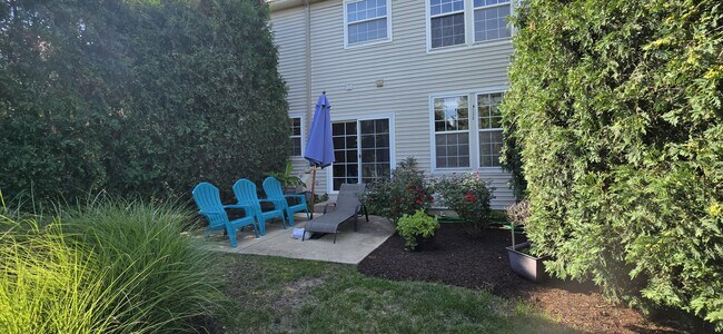 Building Photo - 2986 Peachtree Cir