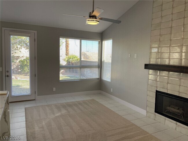 Building Photo - 8562 Lambert Dr