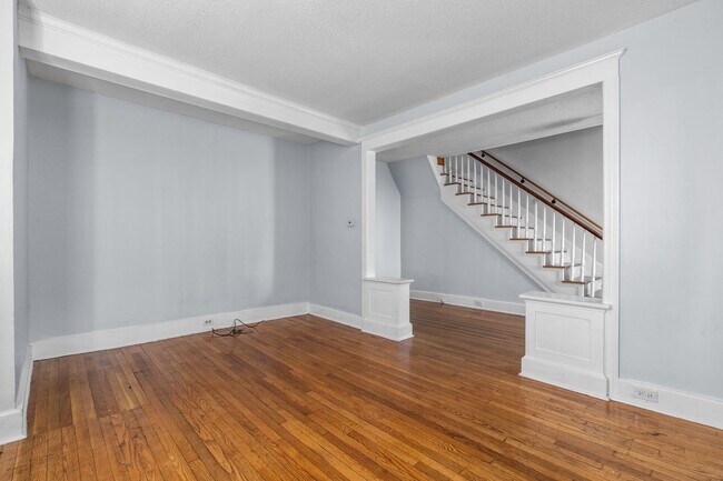 Building Photo - 410 Wyandotte St