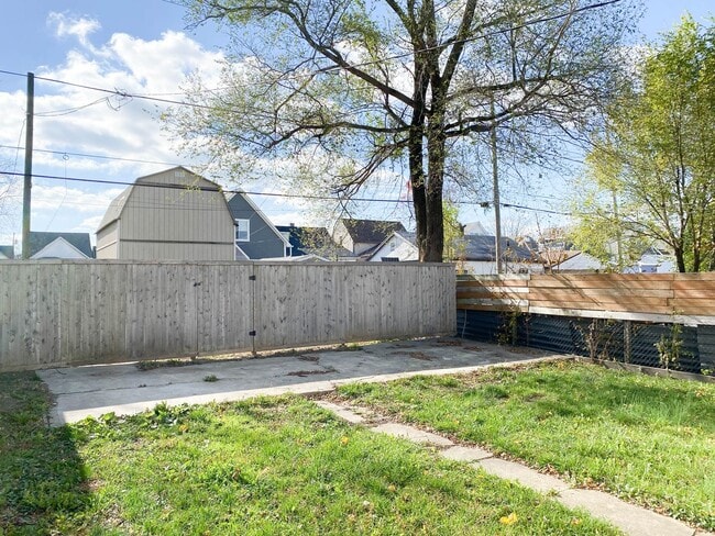 Building Photo - Beautiful 3 Bedroom Home!